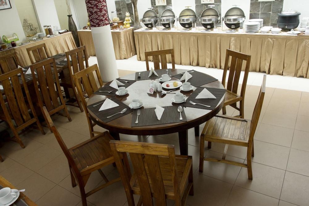 Gowongan Hotel 3*