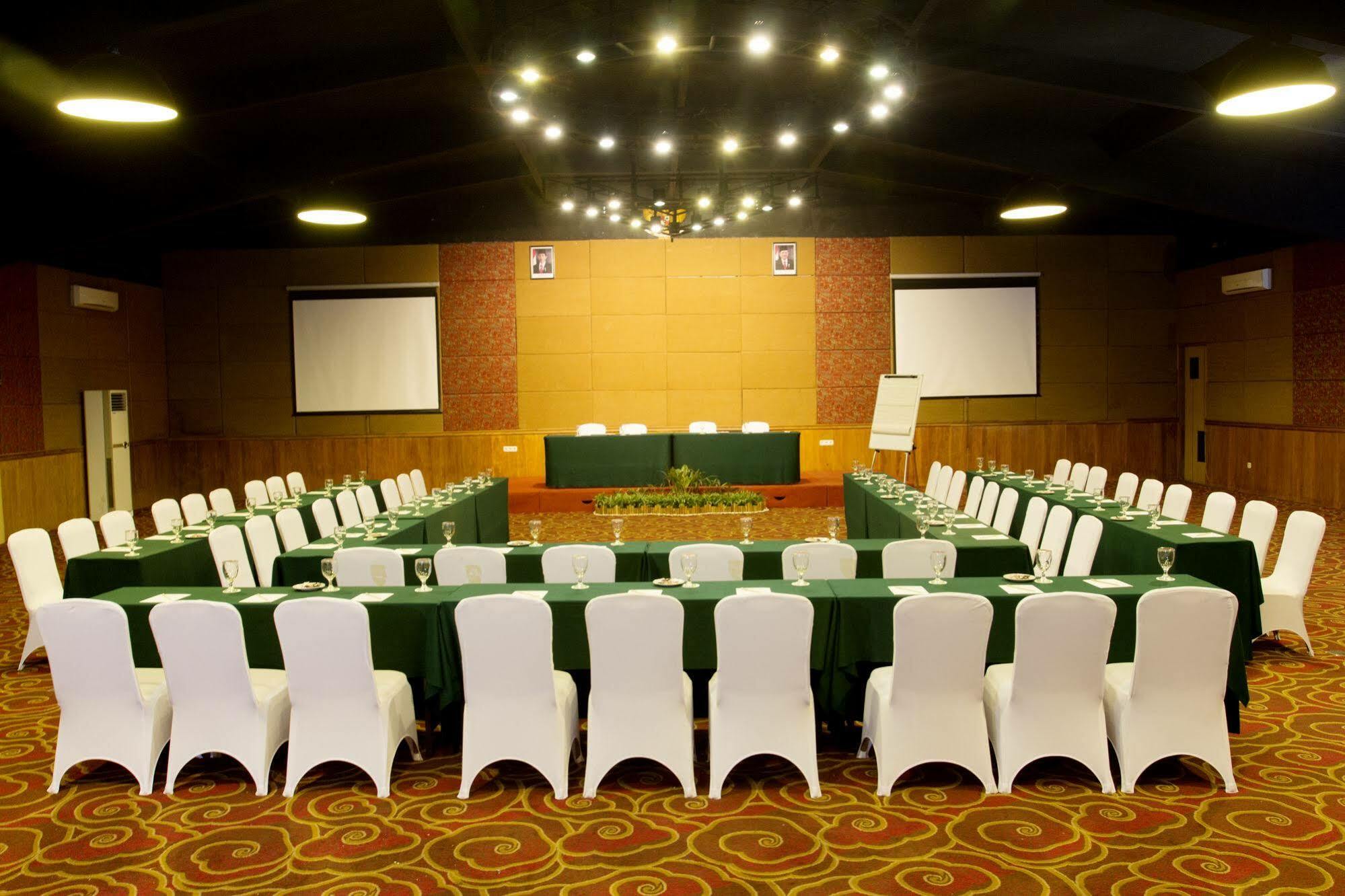Gowongan Hotel 3*